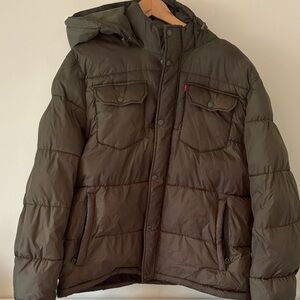 Levi’s | Puffer Jacket | XL
